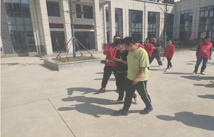 勁松街(jiē)道(dào)工(gōng)委慰問(wèn)北(běi)京中隧黨組織（轉自(zì)朝陽報(bào)）