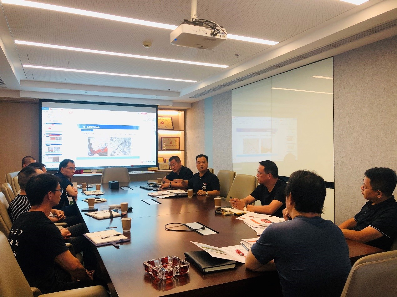 我司舉辦地(dì)下(xià)洞室施工(gōng)機(jī)械化(huà)設備經驗交流會(huì)