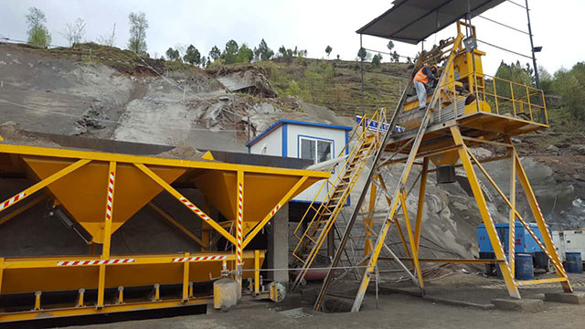 巴塔隧道(dào)施工(gōng)穩步推進