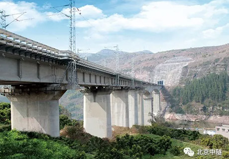 渝利鐵(tiě)路(lù)小(xiǎo)井溝大(dà)橋