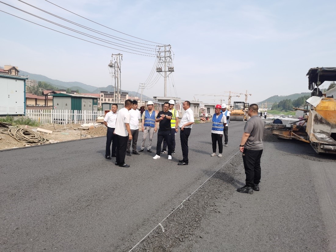 通(tōng)化(huà)市(shì)城(chéng)建局領導莅臨項目指導工(gōng)作(zuò)