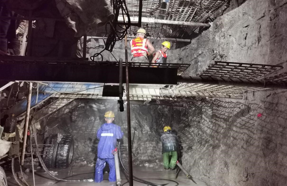 杭溫項目麻谷嶺、花(huā)岩頭隧道(dào)掘進雙雙超千米大(dà)關