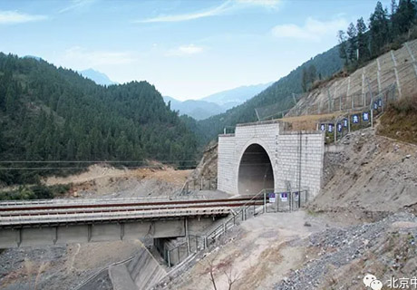 方鬥山(shān)隧道(dào)