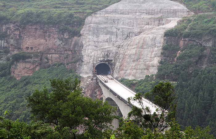 渝利項目施工(gōng)現(xiàn)場(chǎng)近(jìn)況—-石缸坡隧道(dào)